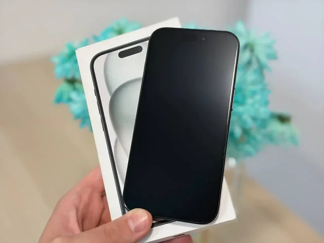 Iphone 15 256GB sim+eSim в отличном состоянии - Игровые приставки и игры в Екатеринбург
