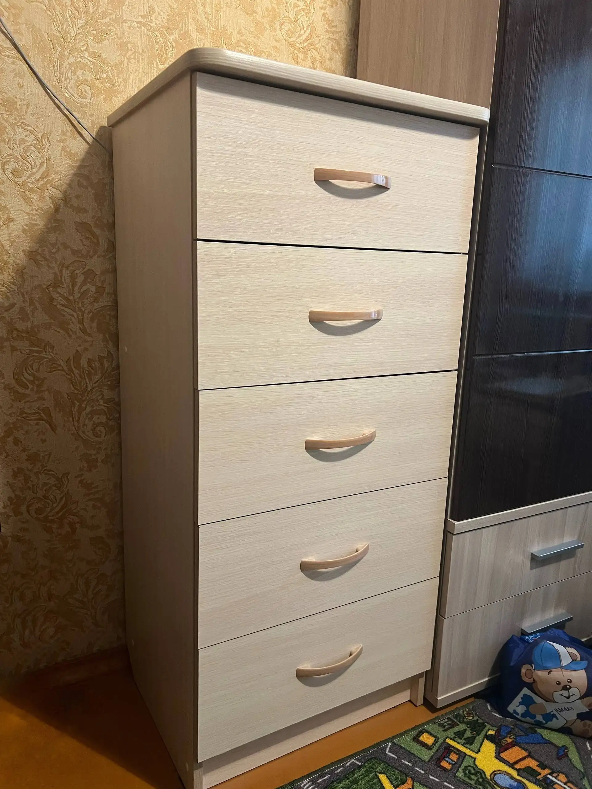 Продам тумбу/комод в хорошем состоянии - Барахолка в Екатеринбург