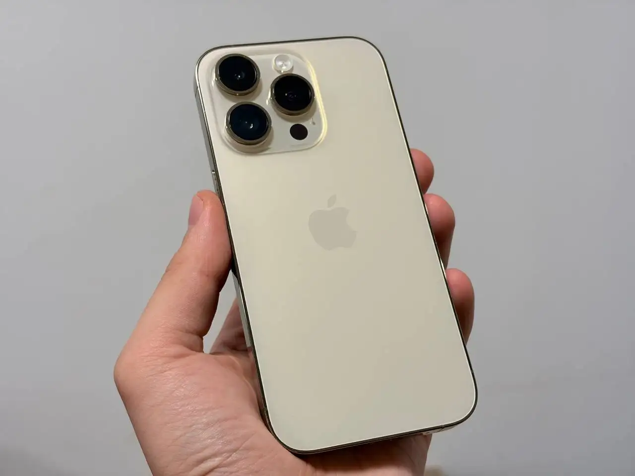 iPhone 14 Pro 128GB в отличном состоянии - Смартфоны и аксессуары (Электроника) в Екатеринбург