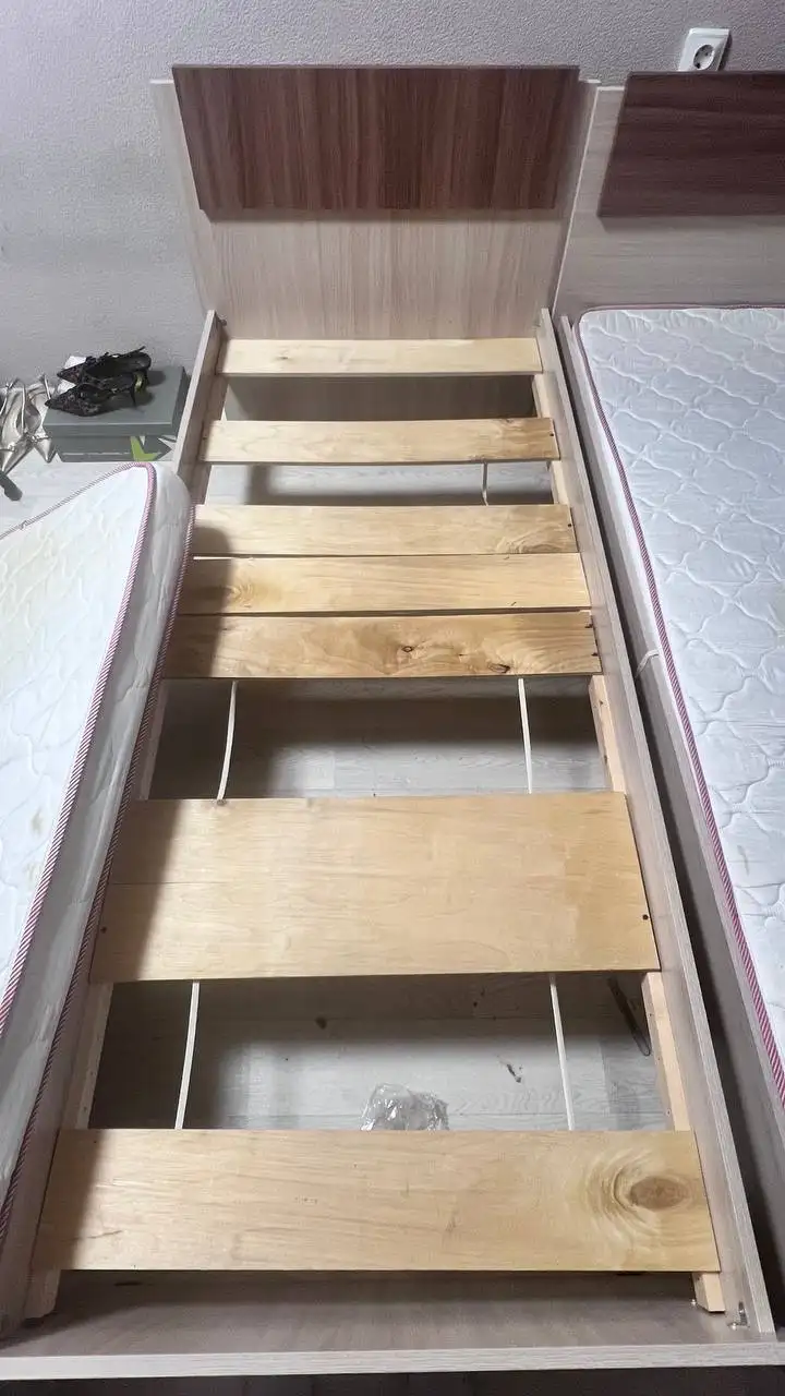 Продам 2 кровати 180х80 с матрасами - Барахолка в Екатеринбург