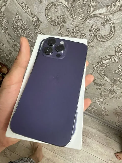 iPhone 14 Pro Max 128GB срочно - Наушники и гарнитуры в Екатеринбург