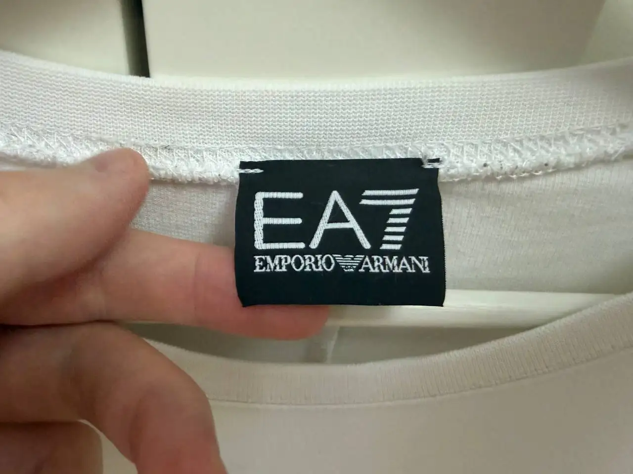 Свитшот Emporio Armani - Верхняя одежда (Одежда) в Екатеринбург