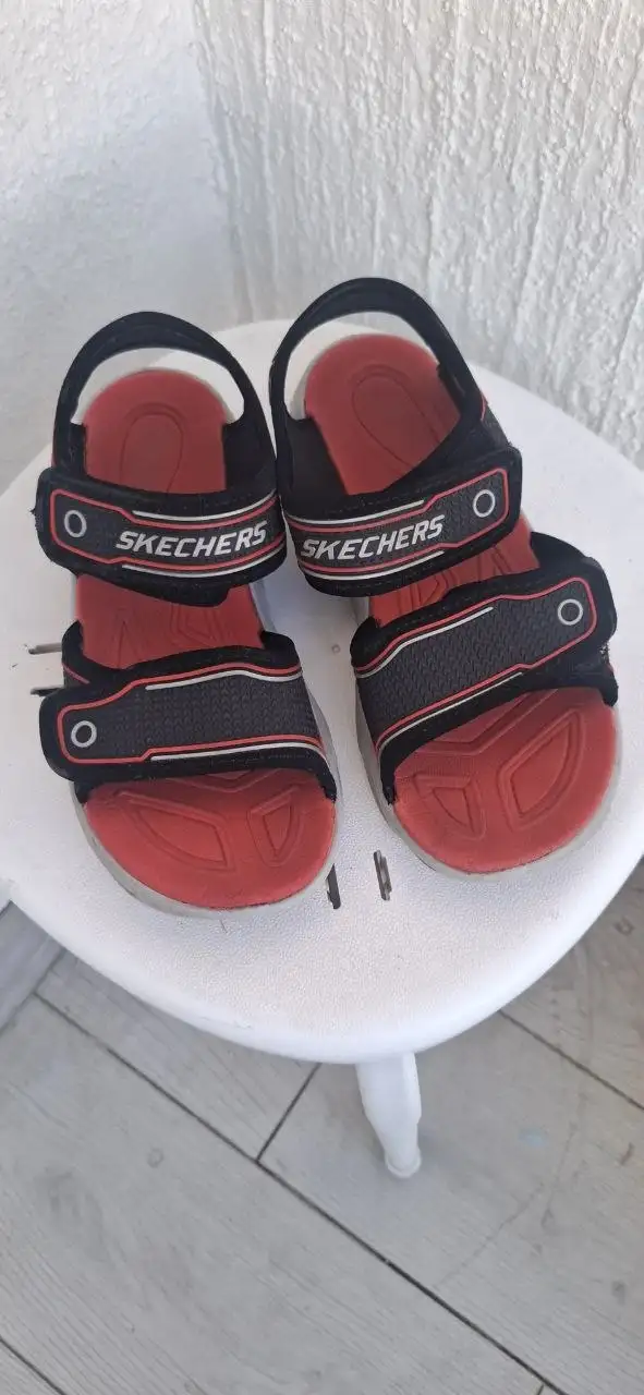 Сандали Skechers 35 размера в отличном состоянии - Обувь (Одежда) в Екатеринбург
