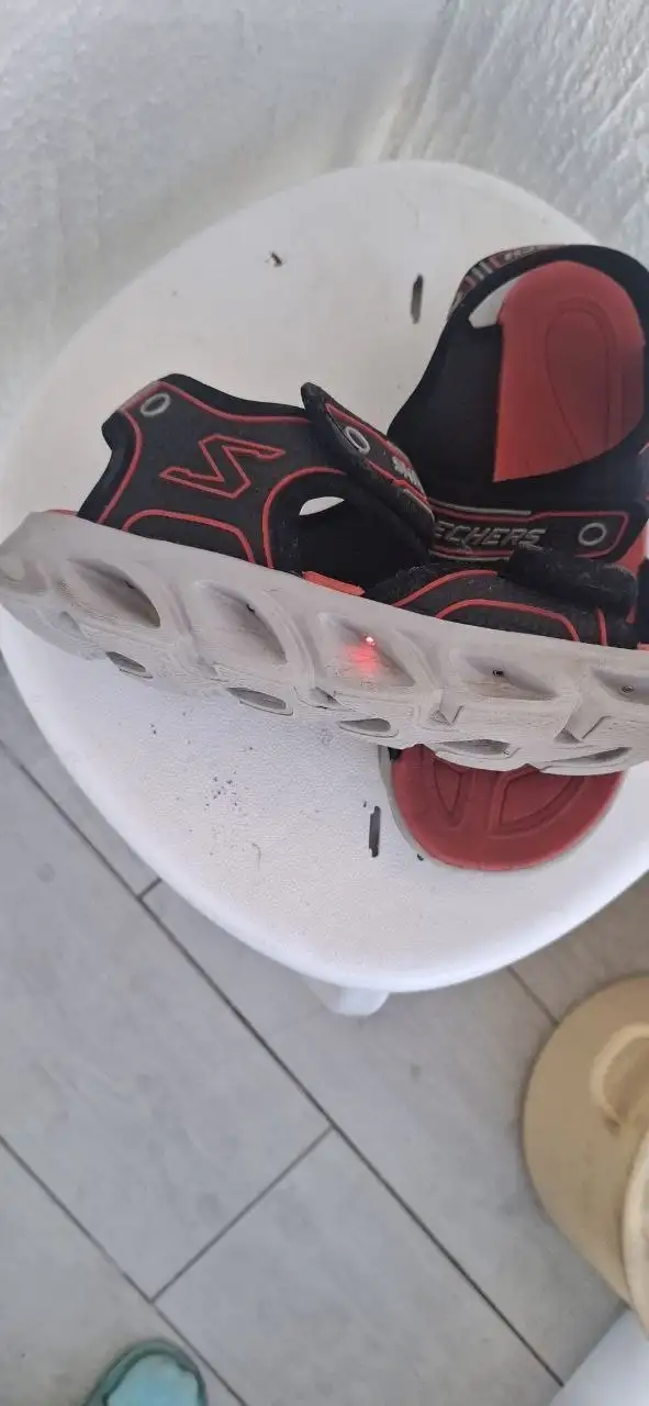 Сандали Skechers 35 размера в отличном состоянии - Обувь (Одежда) в Екатеринбург