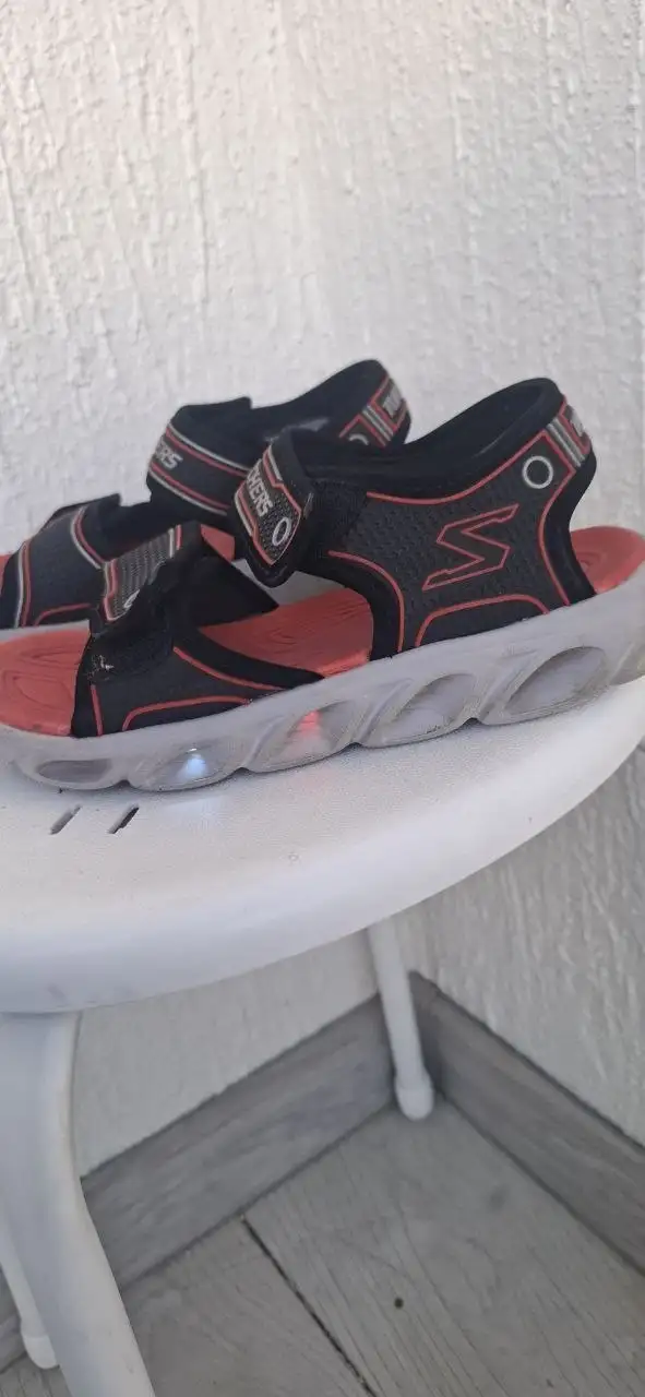Сандали Skechers 35 размера в отличном состоянии - Обувь (Одежда) в Екатеринбург