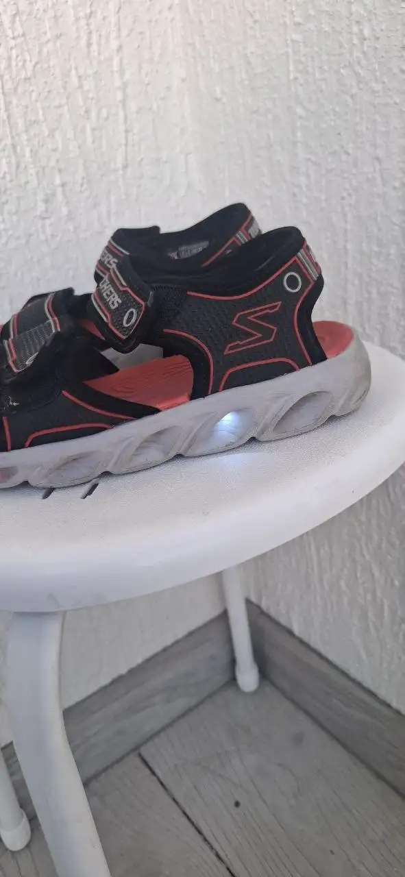 Сандали Skechers 35 размера в отличном состоянии - Обувь (Одежда) в Екатеринбург