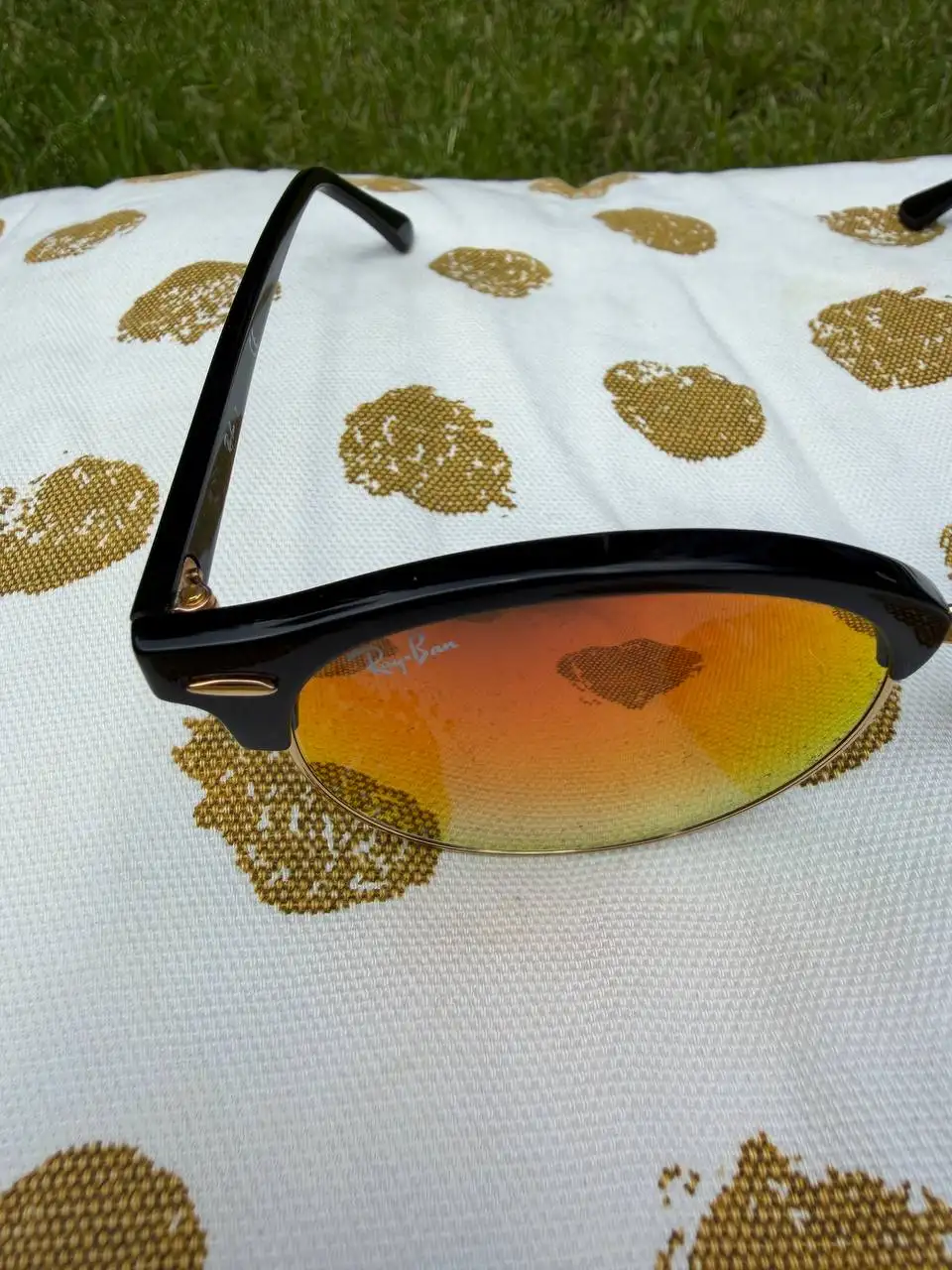 Солнцезащитные очки Ray Ban оригинал - Хобби и отдых в Екатеринбург