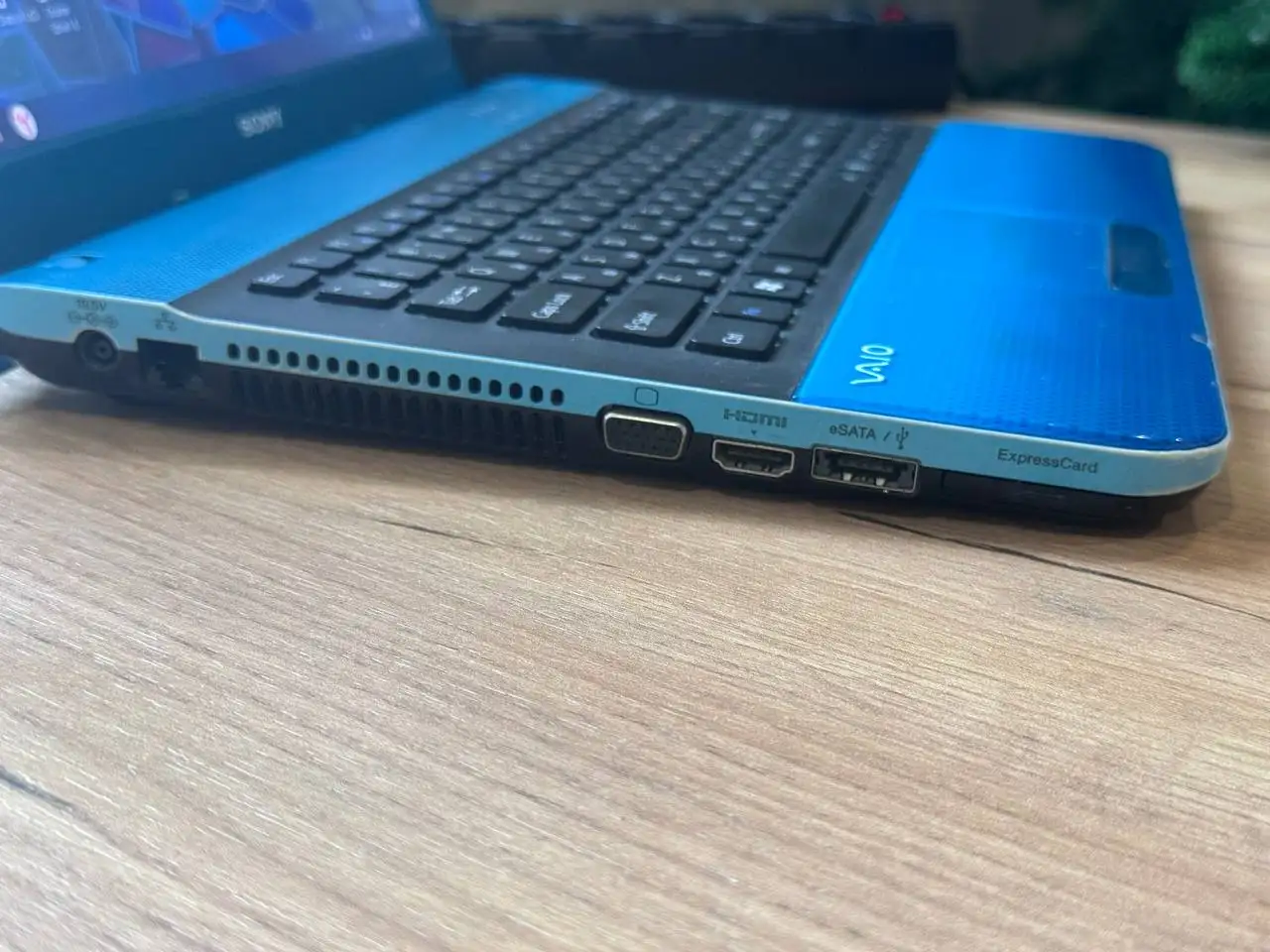 Ноутбук Sony 14" i3 / 8GB / SSD - Ноутбуки (Электроника) в Екатеринбург