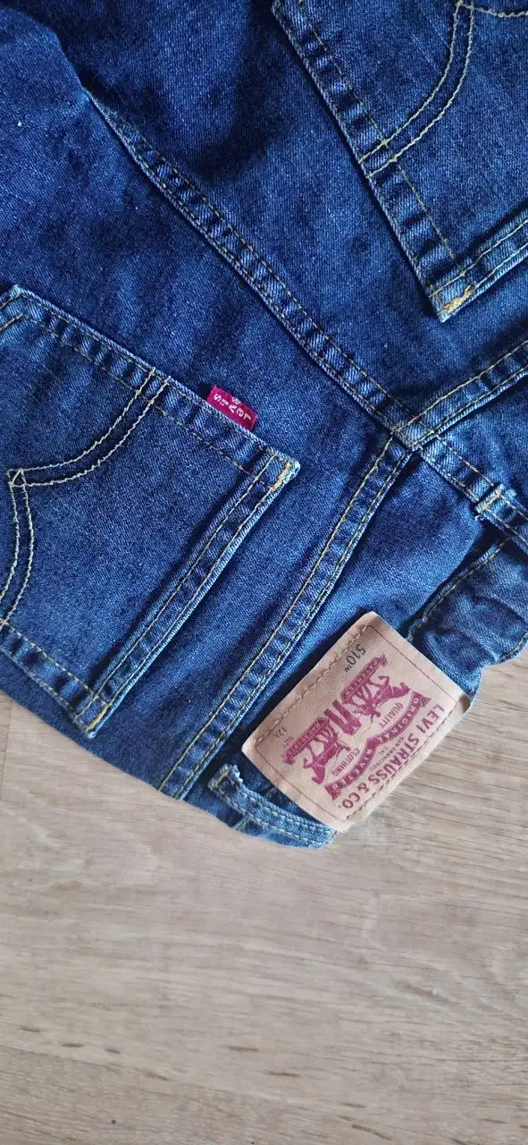 Джинсы Levis подростковые - Джинсы (Одежда) в Екатеринбург