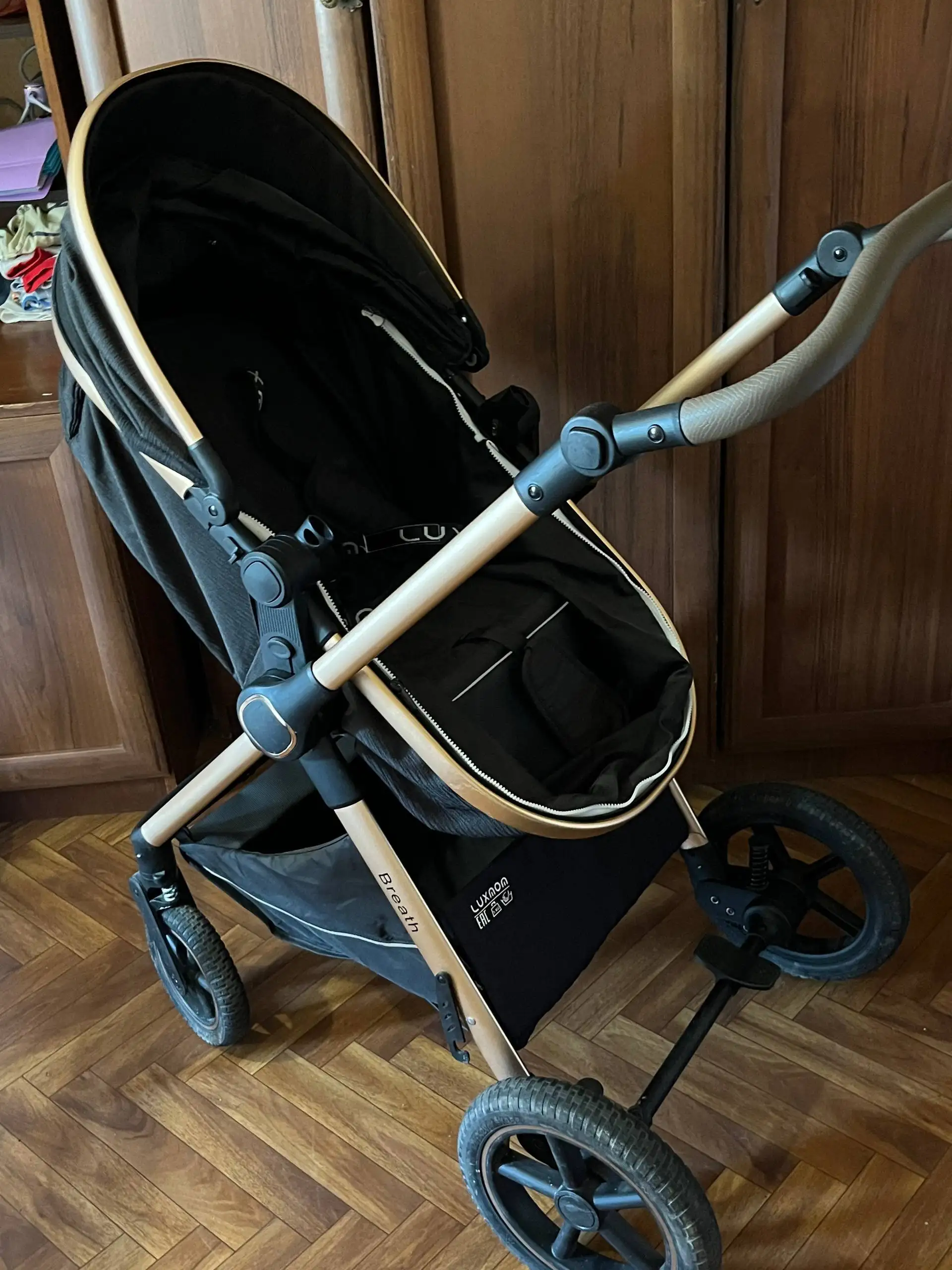Продам коляску Luxmom - Коляски и аксессуары (Товары для детей) в Екатеринбург