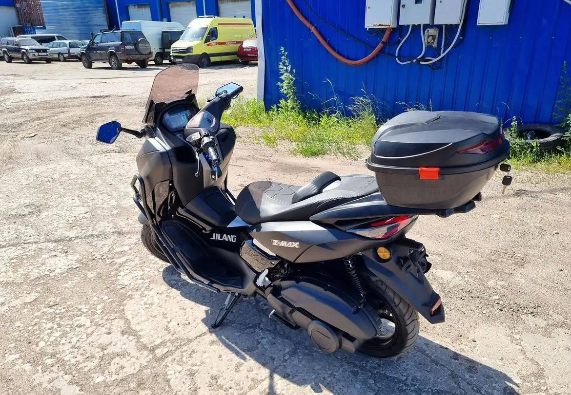 Продажа скутера Z-MAX 49/180 см³ - Мототехника (Авто) в Екатеринбург