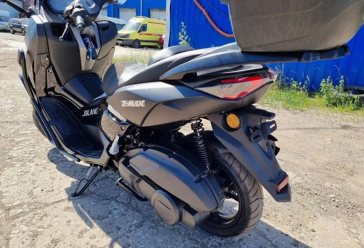 Продажа скутера Z-MAX 49/180 см³ - Мототехника (Авто) в Екатеринбург