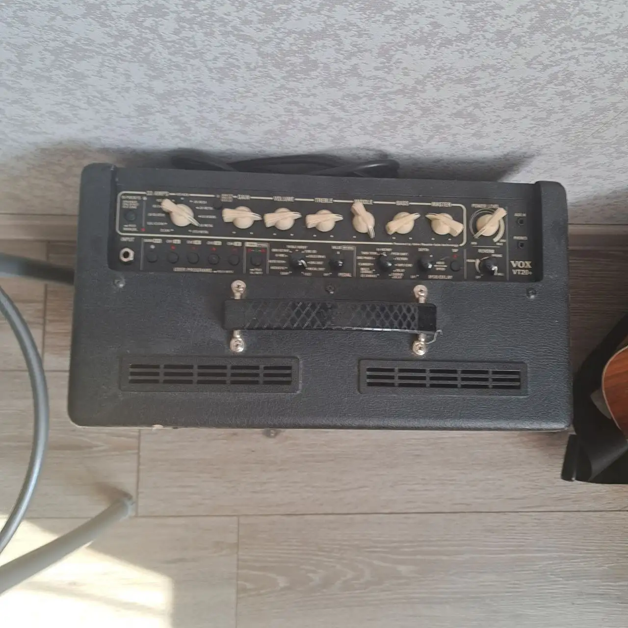 Комбик VOX vt20+ - Музыкальное оборудование (Электроника) в Екатеринбург