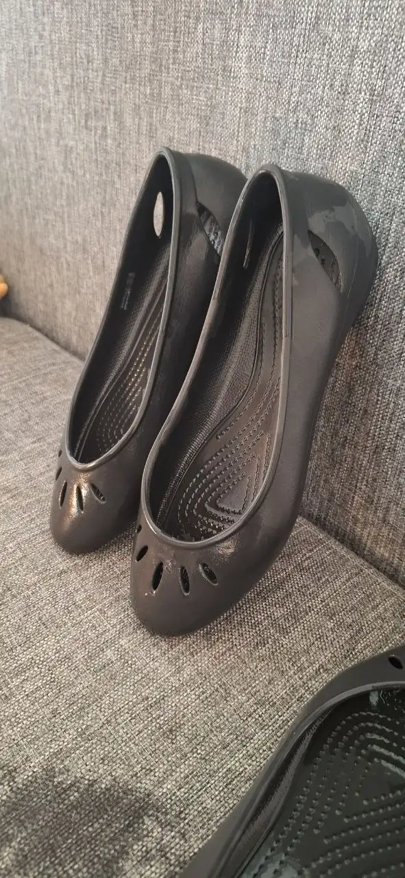 Балетки Crocs W8 на 38 размер - Обувь (Одежда) в Екатеринбург