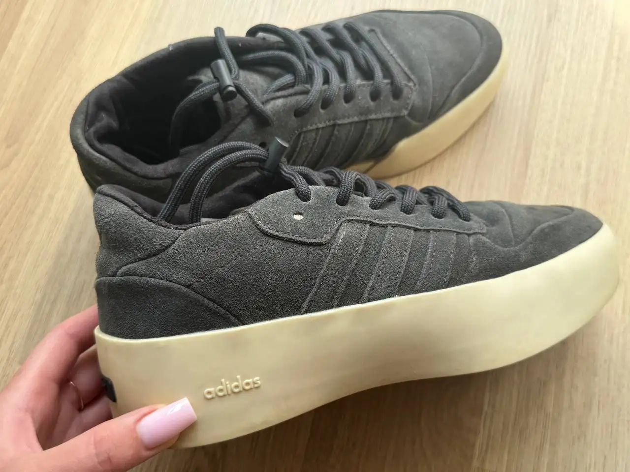 Кроссовки мужские Adidas 42 размера - Обувь (Одежда) в Екатеринбург