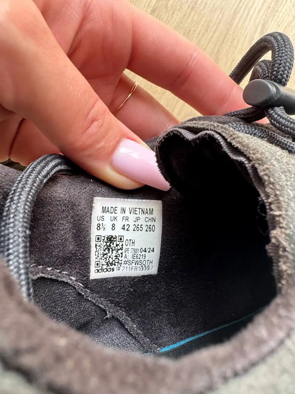 Кроссовки мужские Adidas 42 размера - Обувь (Одежда) в Екатеринбург