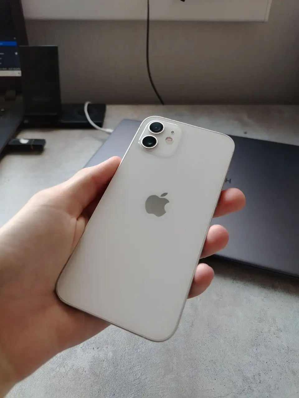 Продам iPhone 12 - Мобильные телефоны и аксессуары (Электроника) в Екатеринбург