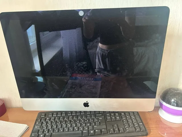 Apple iMac 21.5" Late 2015 в идеальном состоянии - Компьютеры в Екатеринбург