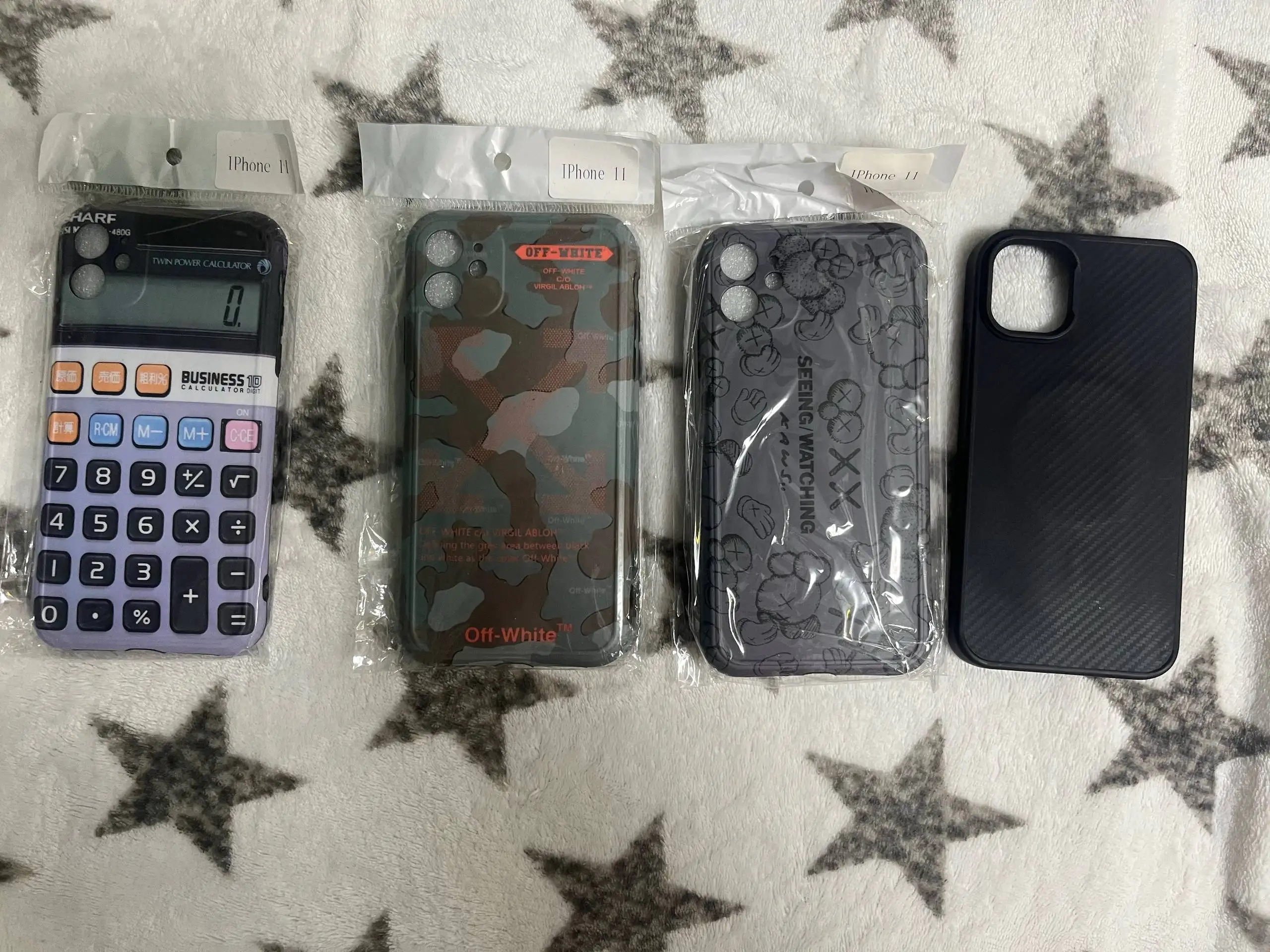 Чехлы для iPhone 12 Pro/11/12 - Аксессуары для телефонов (Электроника) в Екатеринбург
