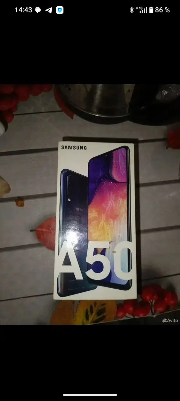 Продается Samsung Galaxy A50 с дефектами экрана - Мобильные телефоны (Электроника) в Екатеринбург