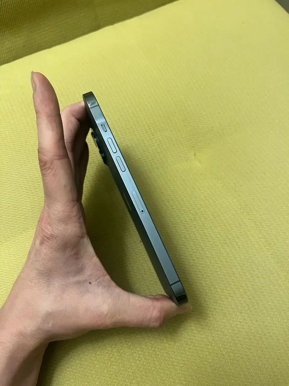 Iphone 12 Pro Max в отличном состоянии - Смартфоны и гаджеты (Электроника) в Екатеринбург