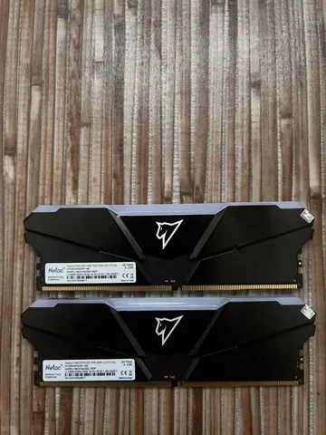 Продам оперативную память DDR4 Netac Shadow RGB 8x2 3200 - Холодильники в Екатеринбург