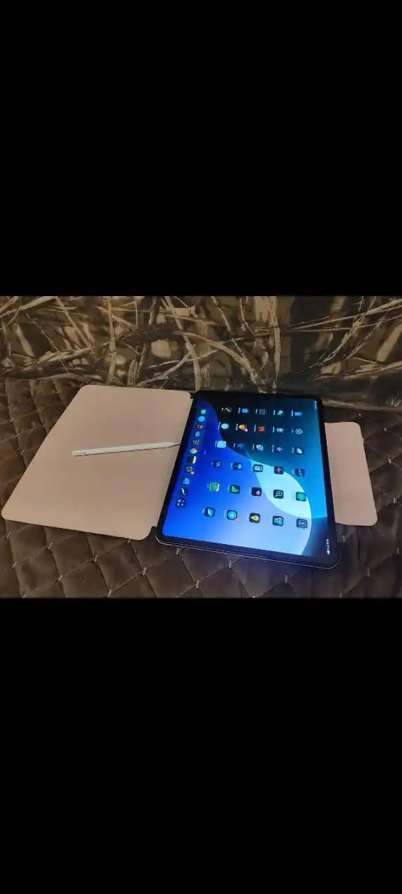 Продам PS5 и iPad Pro