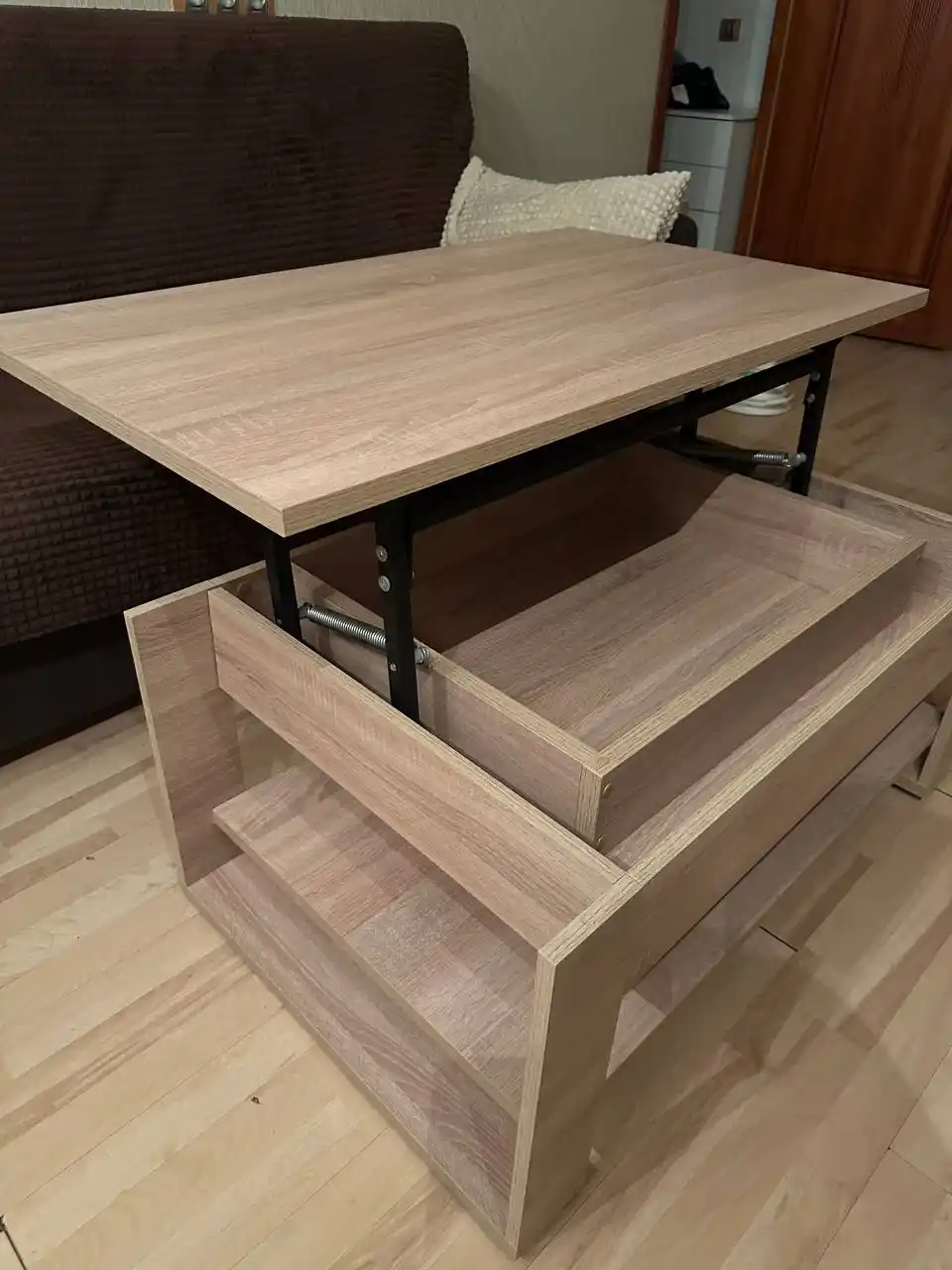 Продажа стеллажа, стола-трансформера и игрового кресла