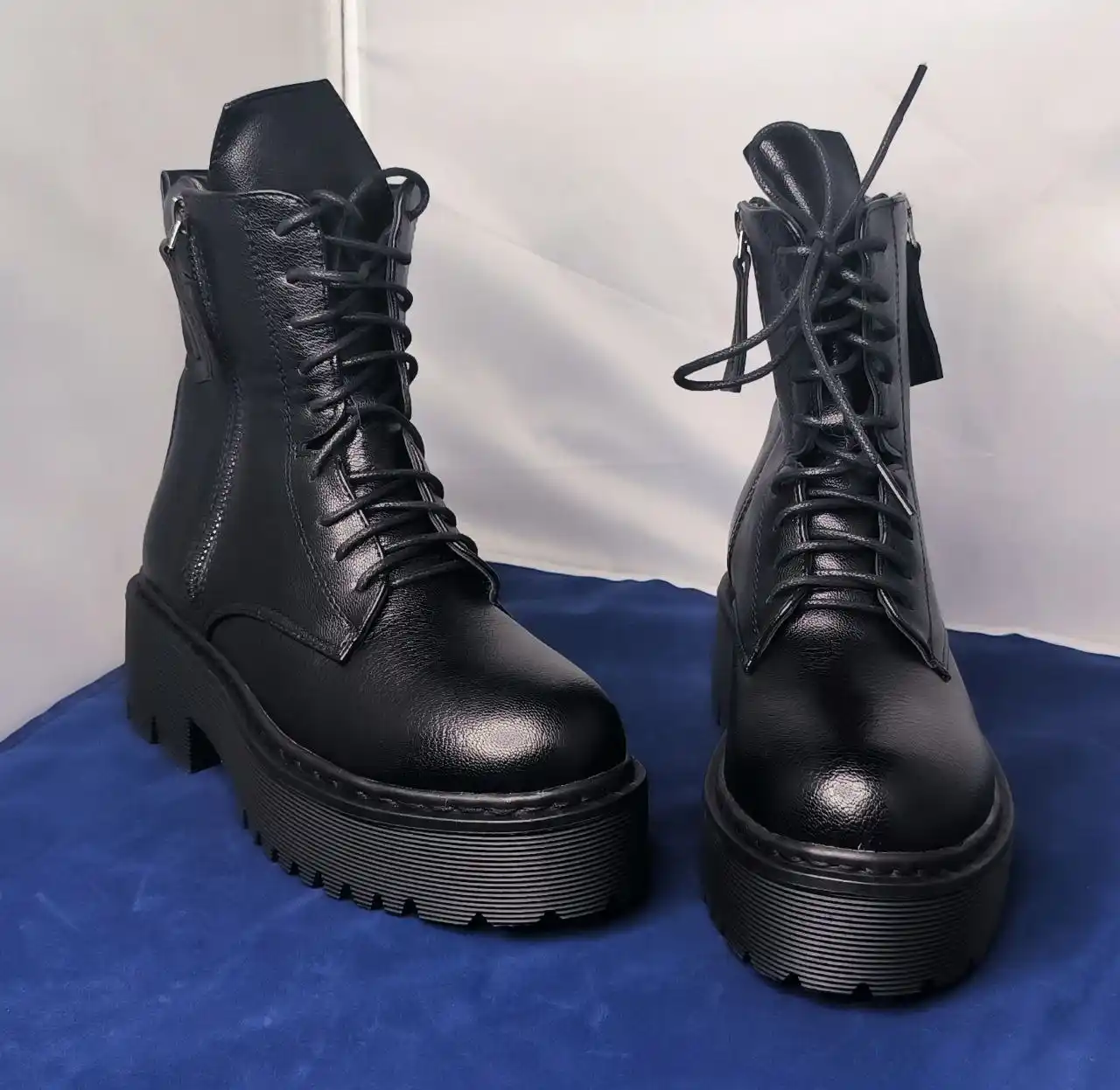 Демисезонные ботинки - Одежда в Екатеринбург