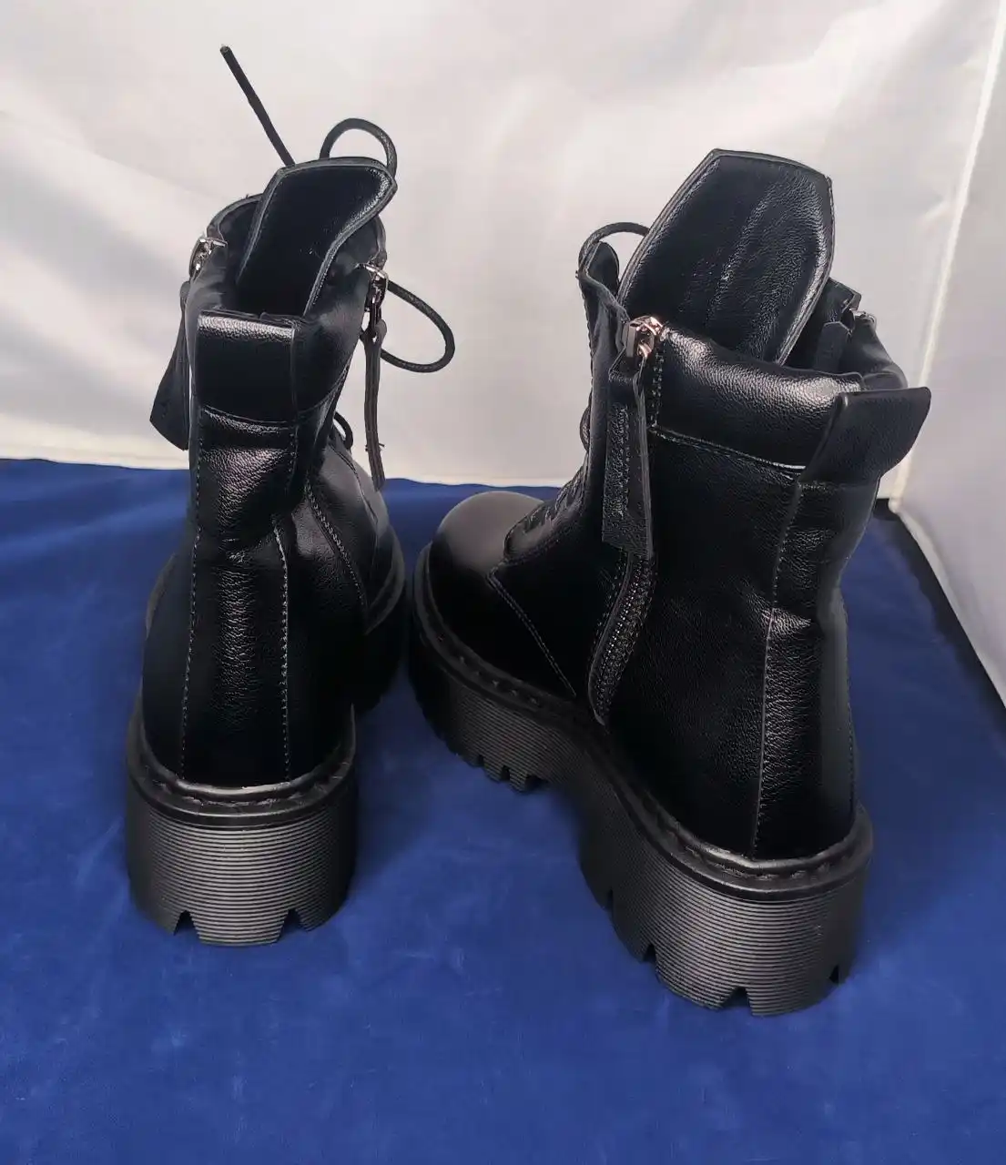 Демисезонные ботинки