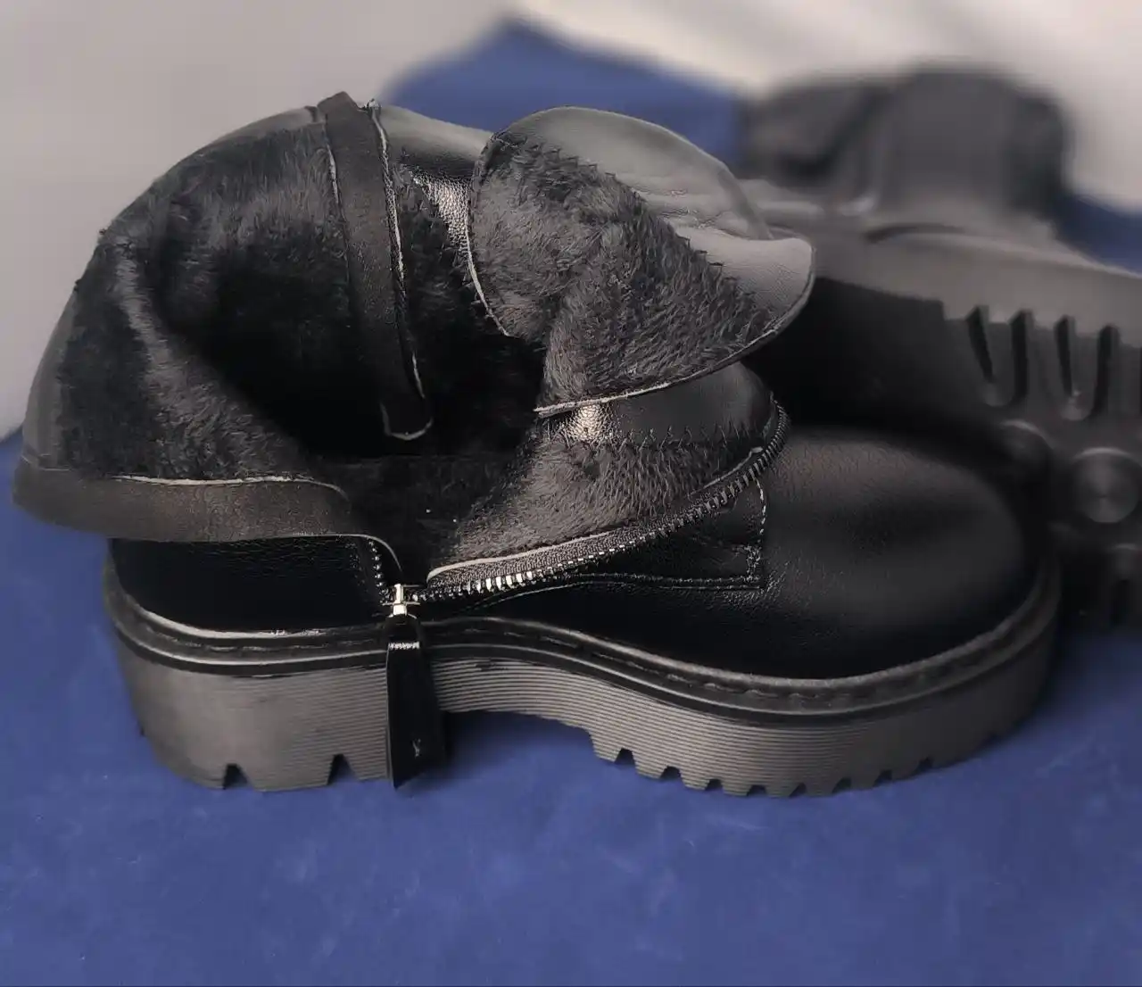 Демисезонные ботинки