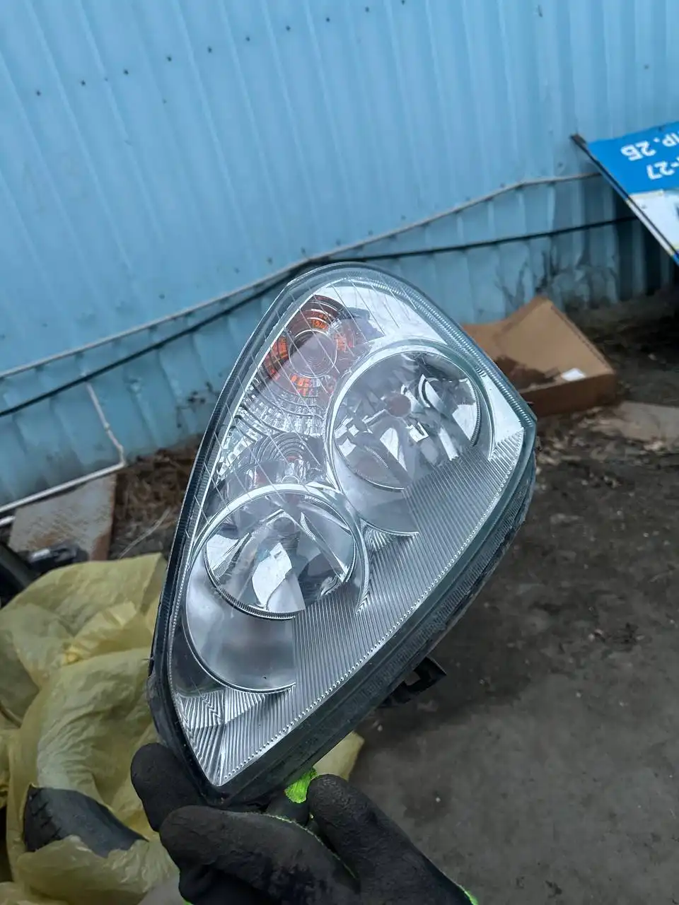 Продам комплект фар Приора