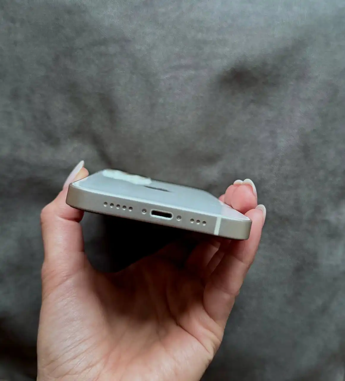 Продажа iPhone 13 128GB белый