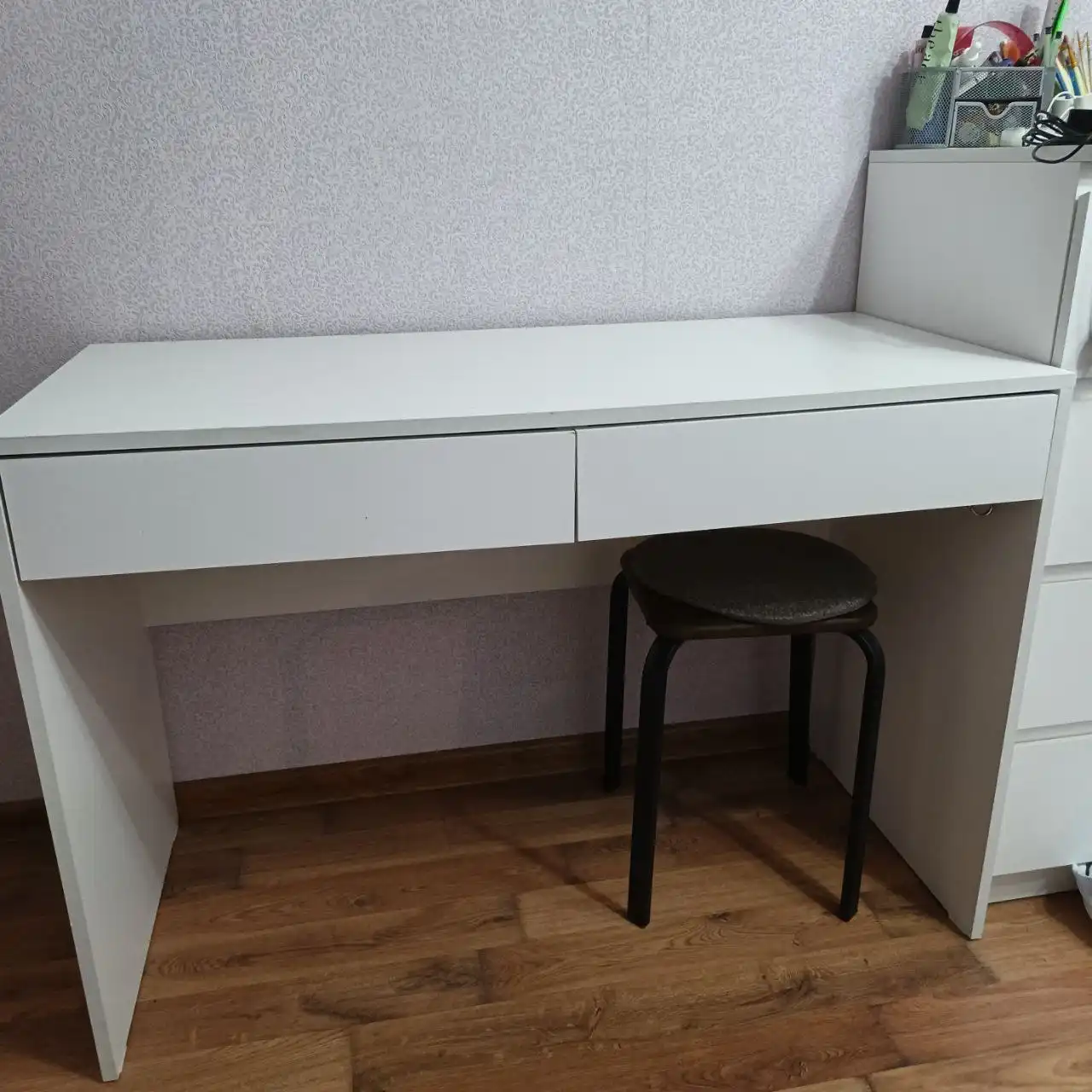 Письменный стол б/у с ящиками