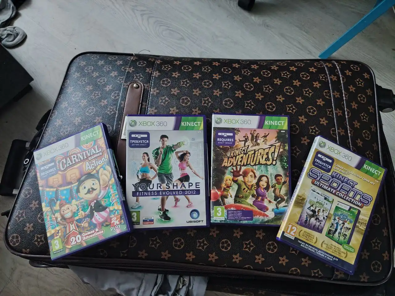 Продам Xbox 360 с играми и аксессуарами