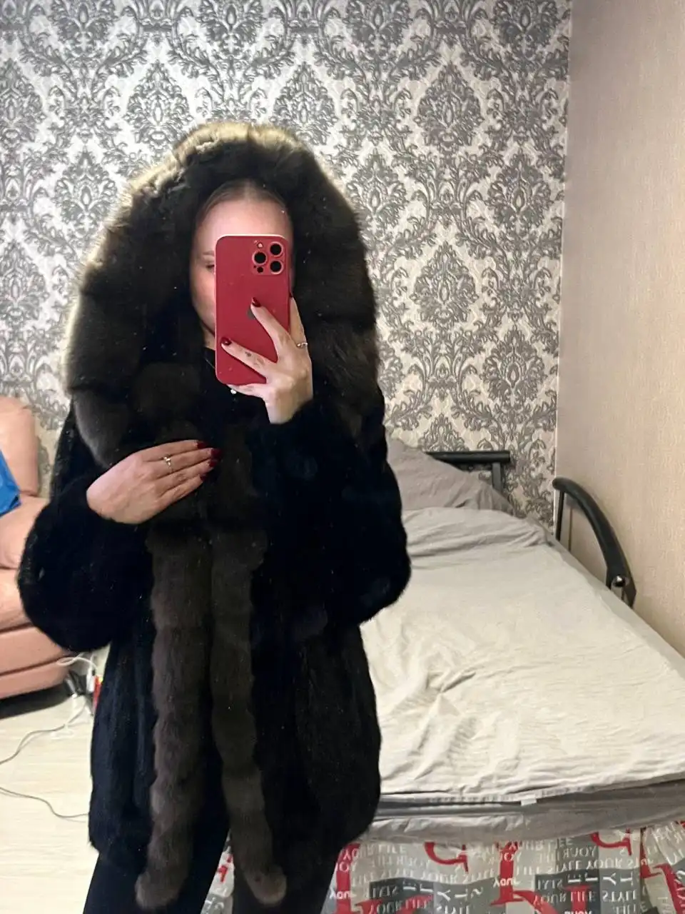 Продажа норковой шубы MANAKAS Frankfurt с капюшоном