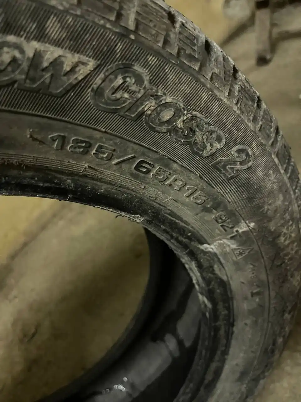 Продажа зимней резины 185/65/15