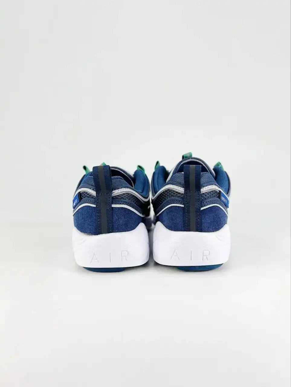 Кроссовки Nike размер 42