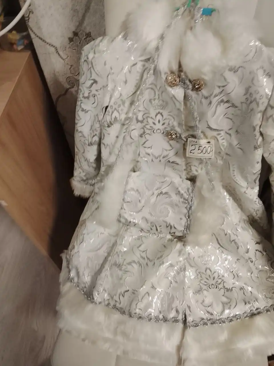 Продажа новогодних костюмов