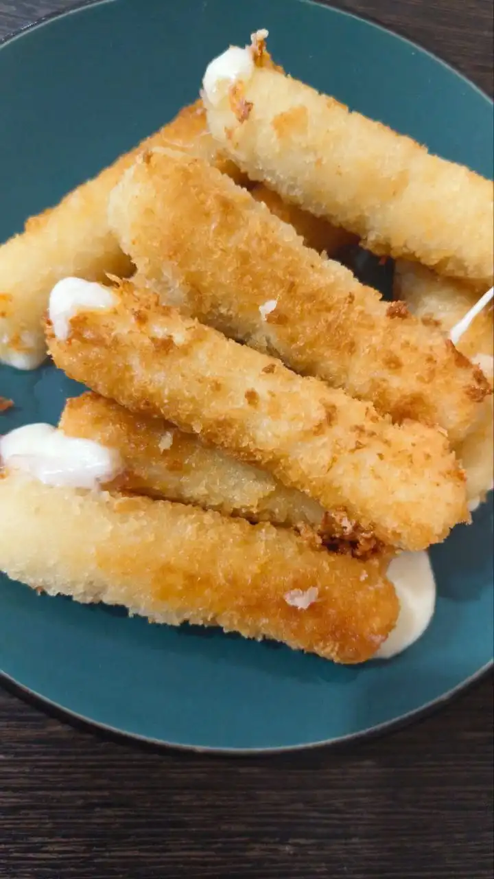 Продажа замороженной рыбы и сырных палочек в Екатеринбурге