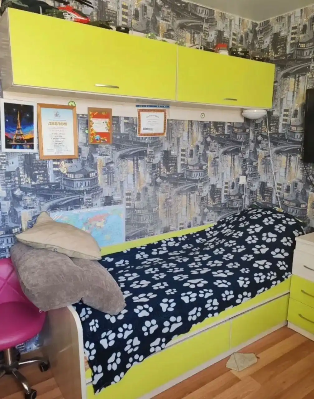 Продажа комплекта детской мебели срочно