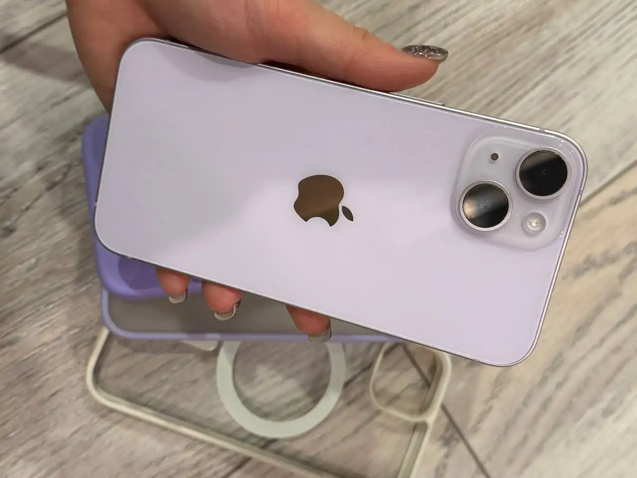 Продам iPhone 14 128 ГБ фиолетовый