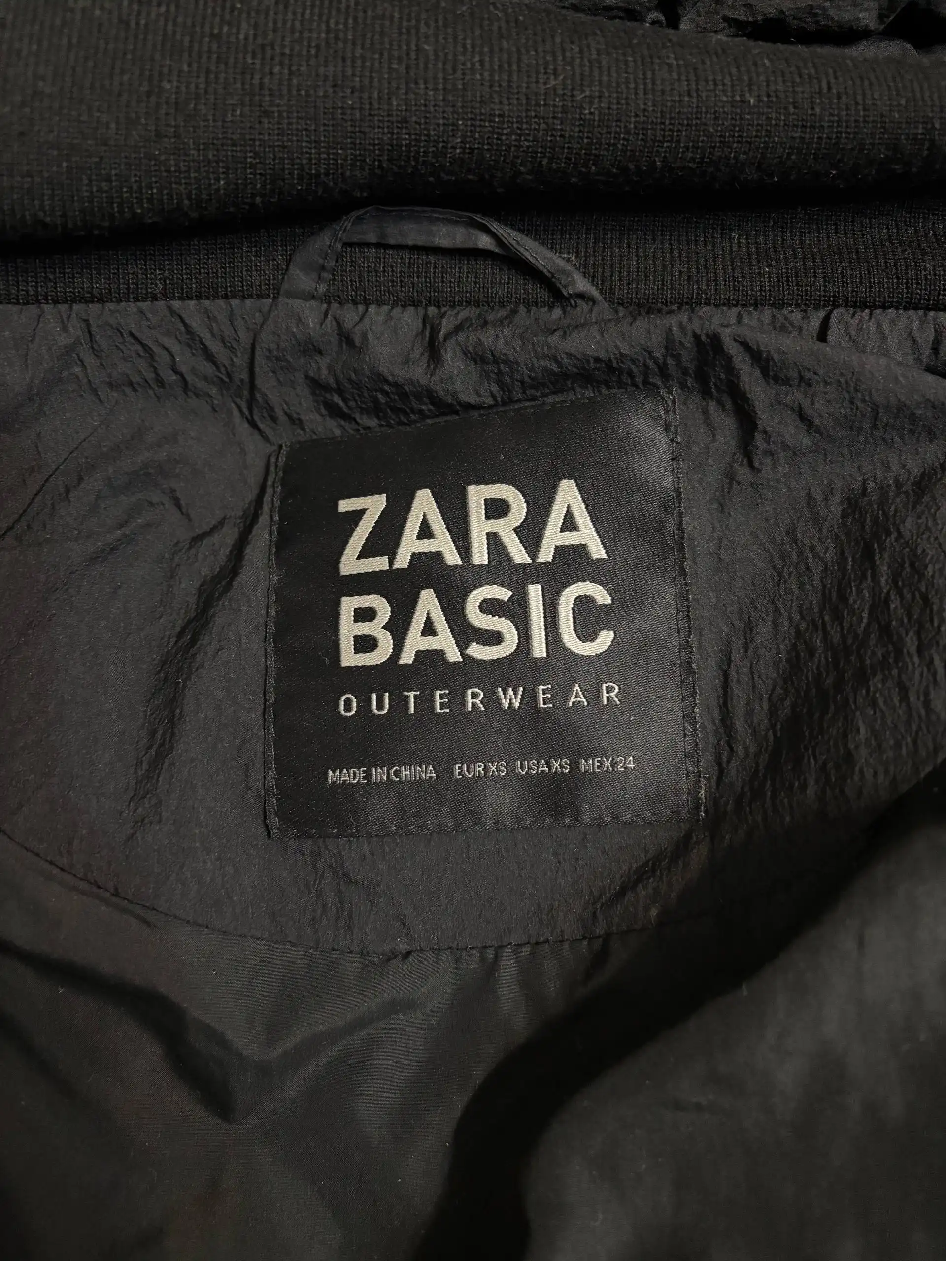Продам пуховик Zara