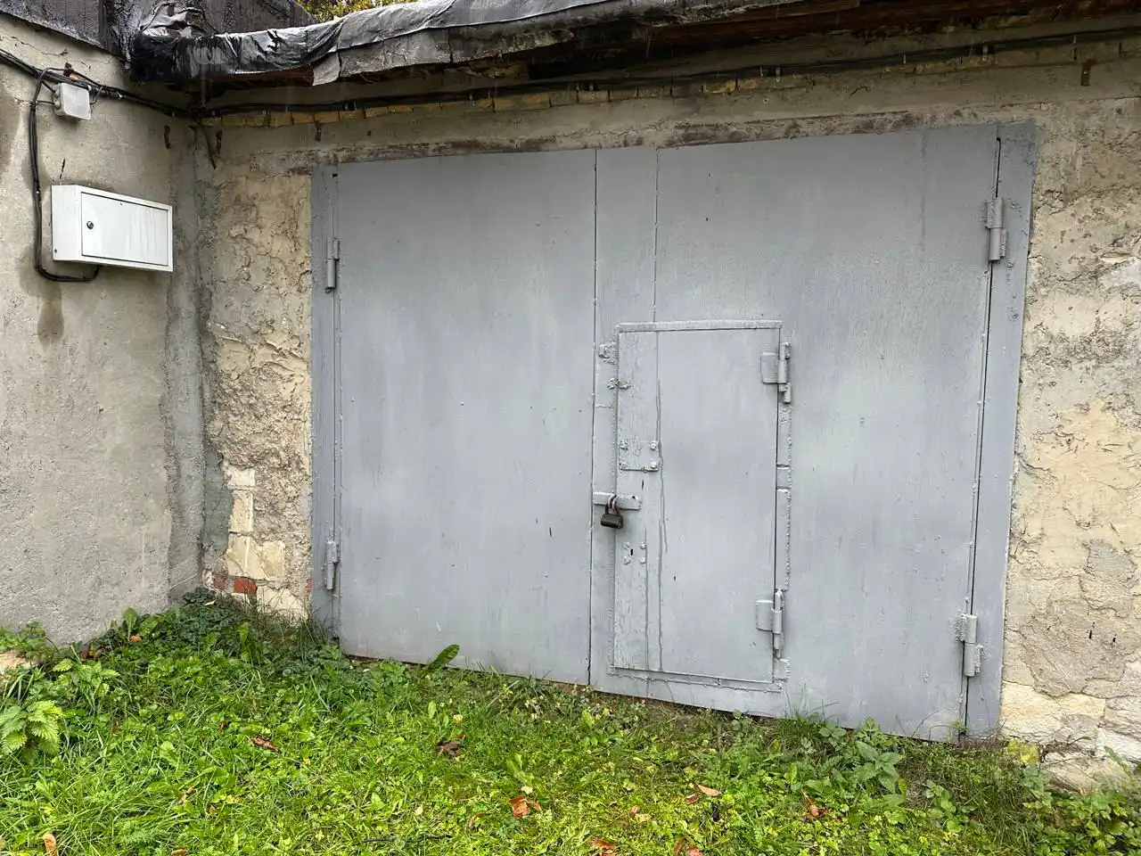 Продажа снегохода, прицепа и гаража