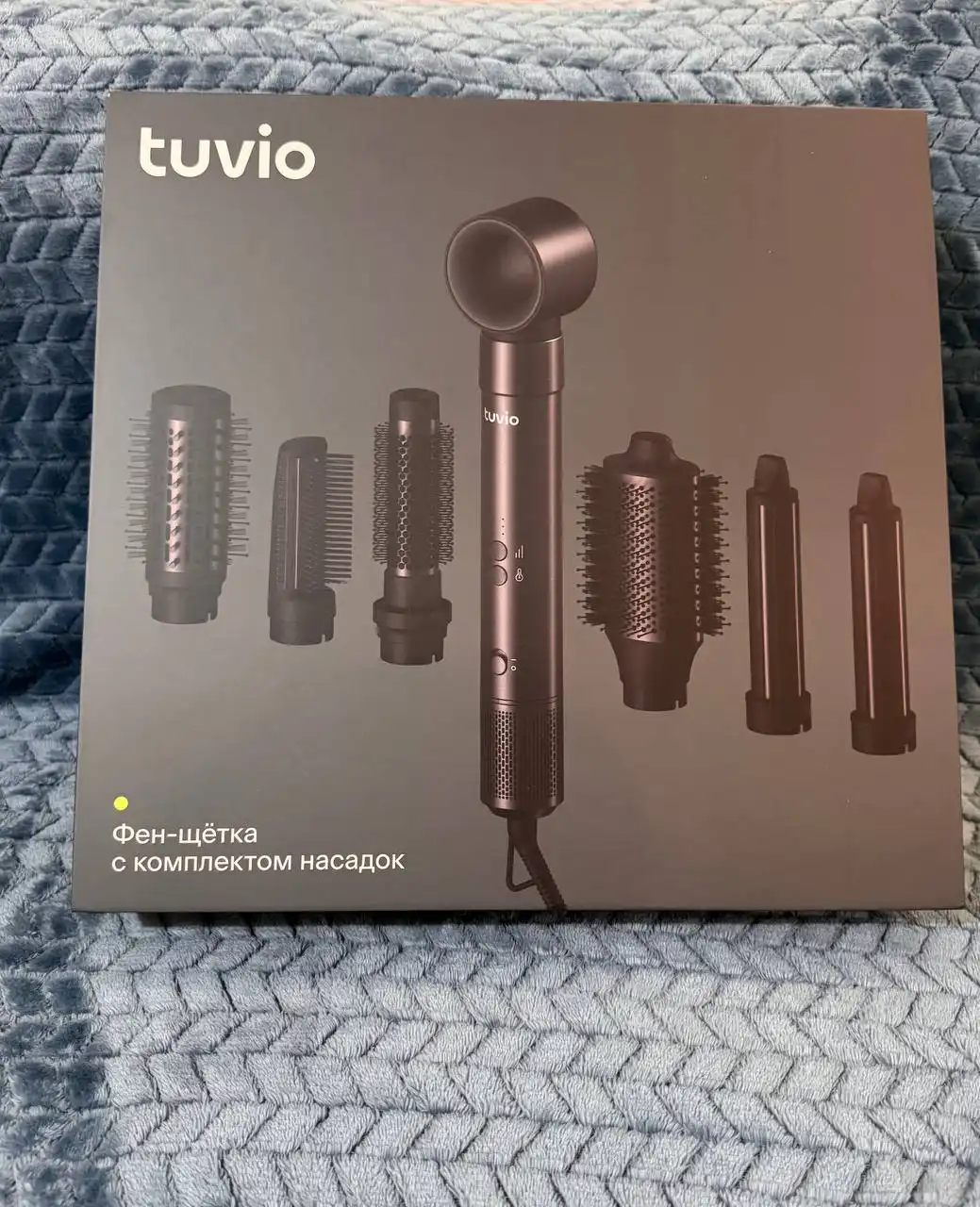 Фен-стайлер от Яндекса в заводской упаковке