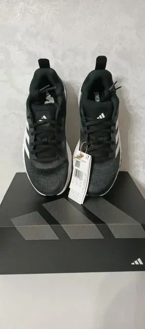 Оригинальная обувь Adidas новая в коробках - Одежда в Екатеринбург