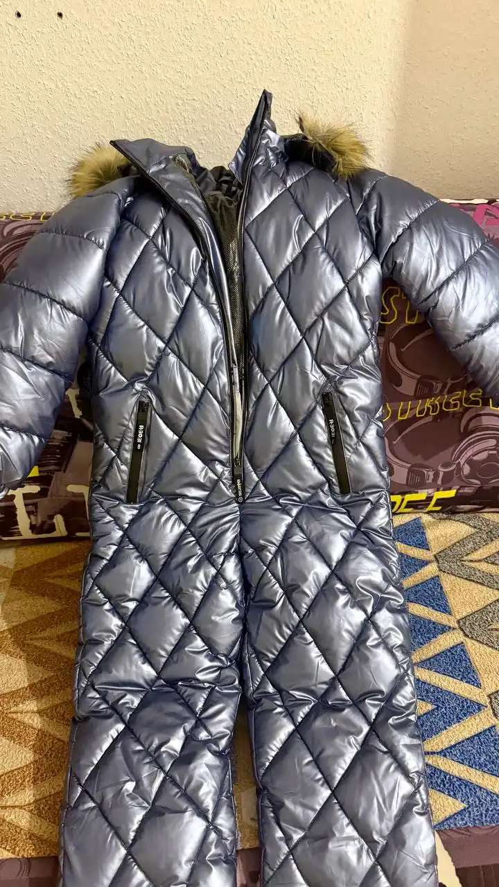 Продам детскую одежду размер 7 лет