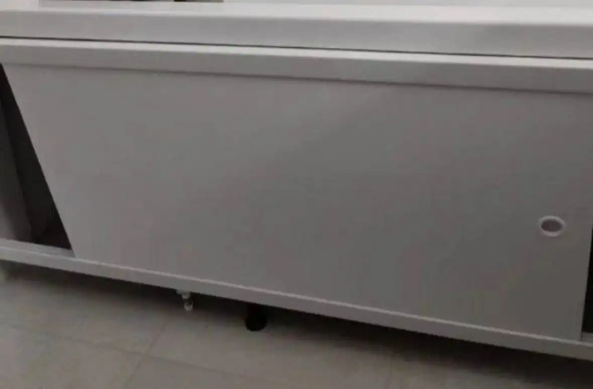 Продам экран 170 см под ванную