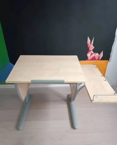 Регулируемый стол для занятий - Инструменты в Екатеринбург