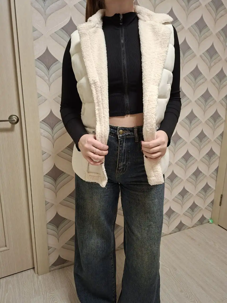 Жилетка новая размер 44